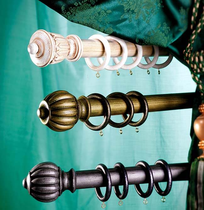 finials